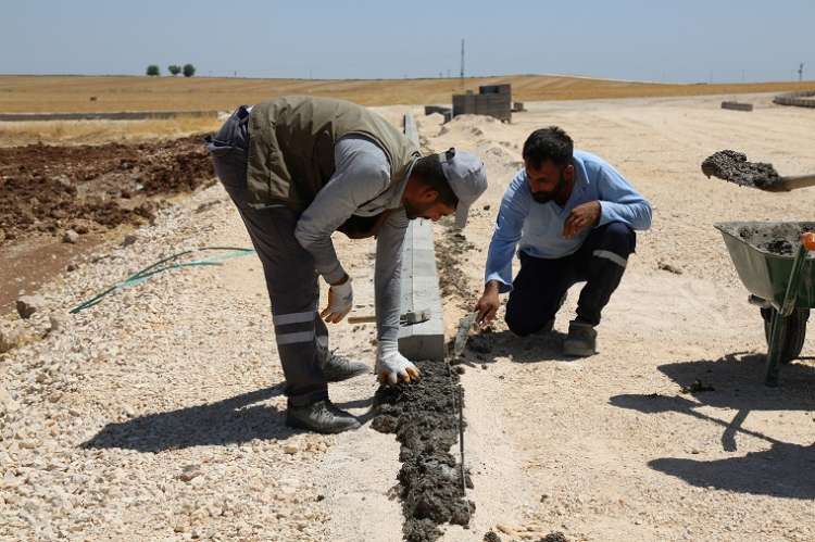Yeni Mahalle’de Parke ve Kaldırım Çalışmaları Devam Ediyor 