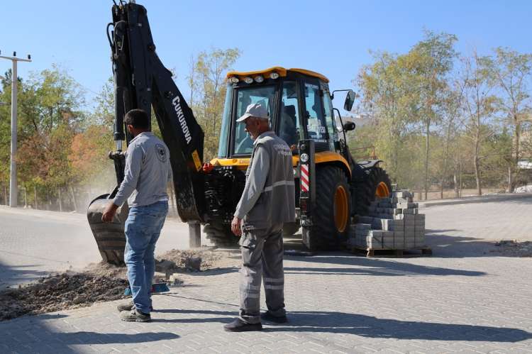 Parke Onarım Çalışmaları Devam Ediyor