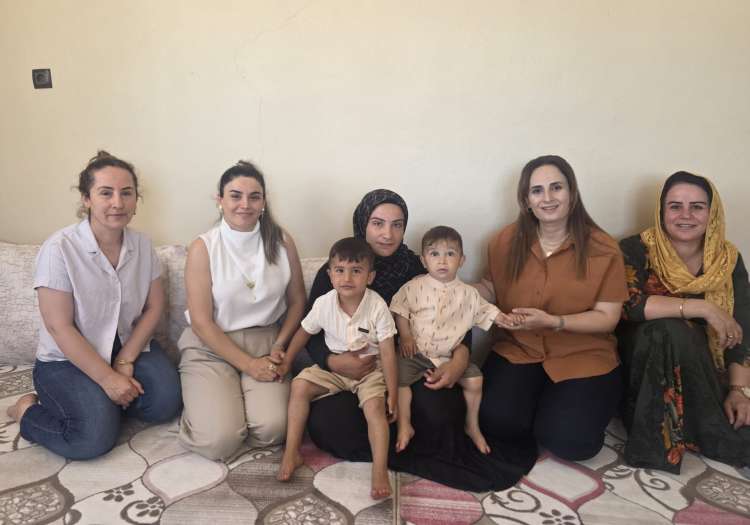 Kadınlardan DMD kas hastası çocuklara 'el emeği' bağışı