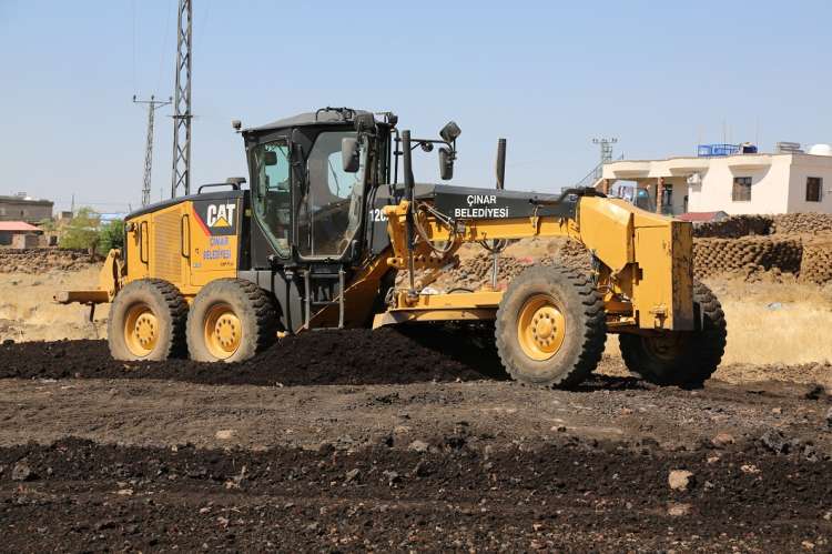Belediyenin kırsal mahallelerde yol çalışması sürüyor